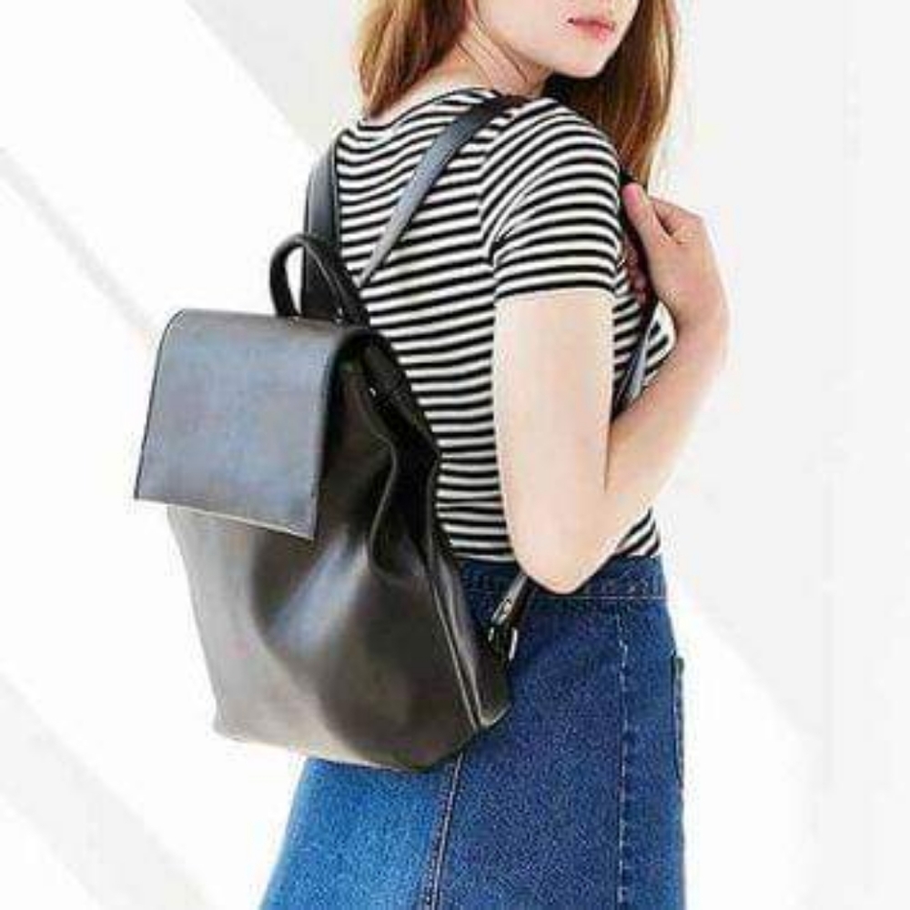 Kimchi Blue| Urban Outfitters Leather Backpack